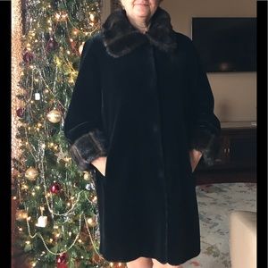 Elegant Black Faux Fur Coat